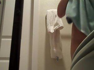 Sexy pubic hairstyle caught on hidden cam Picture 4