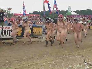 Silly nudists in a naked race Picture 3
