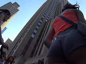 Sexy wedgie in a wiggling butt Picture 2