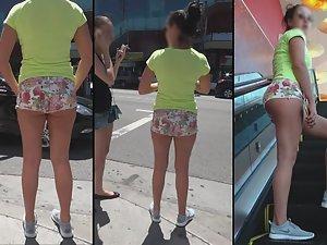 Young ass in flowery shorts that go up crack Picture 1