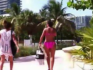 Checking out butts next to a beach Picture 7