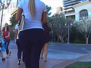 Rich bitch got a big ass Picture 4
