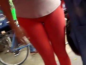 Pussy bulge in flaming red tights Picture 6