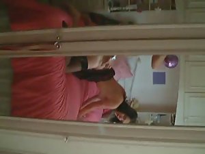 Filming a sex selfie in the mirror Picture 4