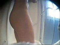 Naked body spied through a hidden cam Picture 3