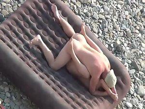 Bouncy sex on an air mattress Picture 5