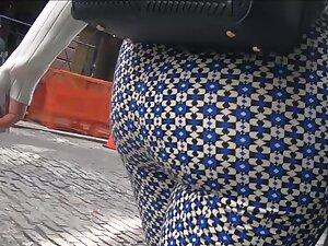 Pretty face and phat booty in tight pants Picture 7