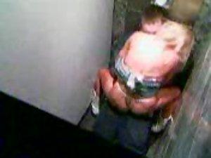 They get angry at the voyeur Picture 2