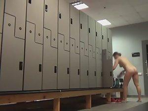 Plump babe on a locker hidden camera Picture 5