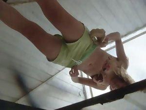 Voyeur scared her into hiding her pussy Picture 6