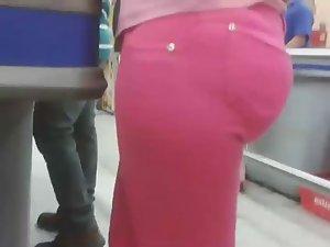 Hot ass in very tight pink pants Picture 6