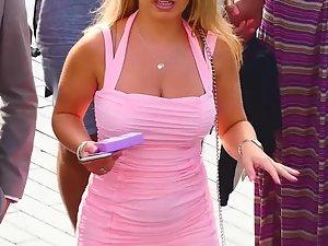 Shorty shows off big boobs in pink dress Picture 8