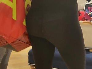 Noticeable hole and thong in cheap leggings