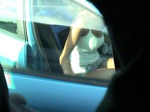 Sexy girl waiting in the car Picture 6