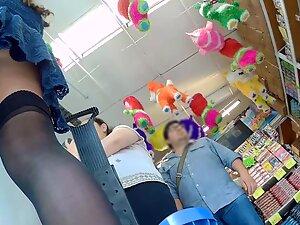 Upskirt of a girl in sexy stockings Picture 3