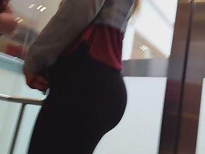 Real bubble butt without photoshop Picture 1