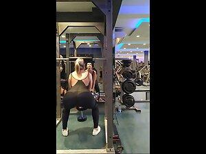 Biggest sexy butt in the gym Picture 3