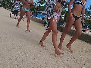 Dream location for voyeurism on beach Picture 5