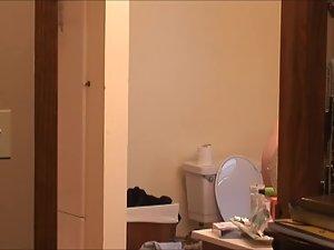 Mature woman caught nude by hidden camera Picture 3