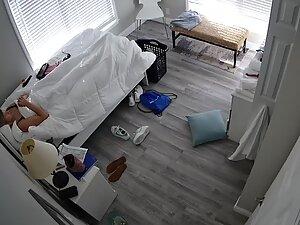 Spying on hot girl using hairbrush as dildo in hotel room Picture 2