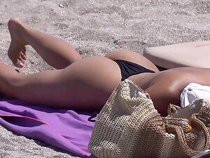 Epic ass in a black bikini deserves a better look Picture 6