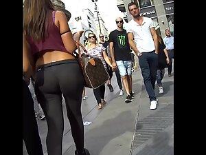 Her ass looks fuckable beyond imagination Picture 1