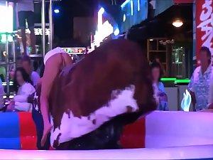 Accidental nudity on the mechanical bull Picture 5