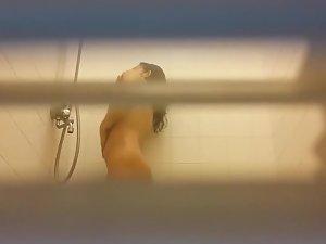 Shower with a finger up her ass Picture 8