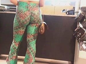 Big ass in retro hippie pants Picture 3