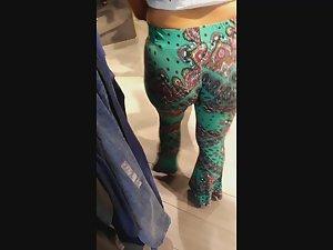 Big ass in retro hippie pants Picture 7