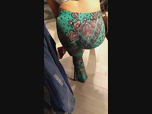 Big ass in retro hippie pants Picture 8