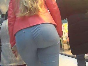 Hot blonde touching her own ass Picture 5