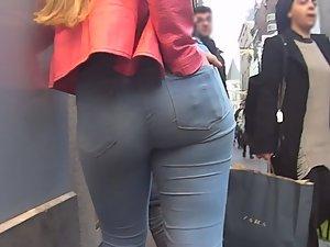 Hot blonde touching her own ass Picture 7