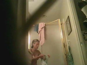 Adorable tan lines spied on a hot milf Picture 6