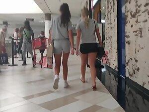 Perfectly rounded ass cheeks in shopping mall Picture 5