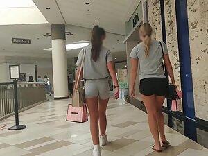 Perfectly rounded ass cheeks in shopping mall Picture 7