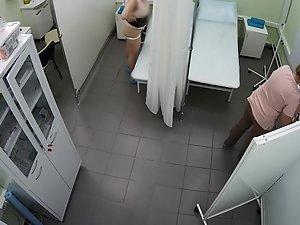 Spying on hot woman in the hospital Picture 1