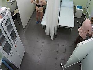 Spying on hot woman in the hospital Picture 5