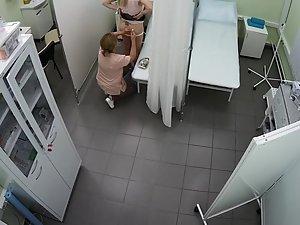 Spying on hot woman in the hospital Picture 7