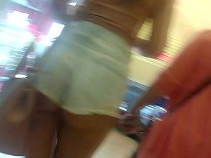 Butt cheeks pop out of latina's shorts Picture 4
