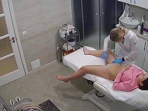 Spying on cute girl while her pussy gets smooth Picture 3