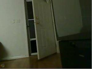 Naked woman opens door to a pizza boy Picture 8