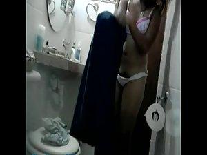 Loose panties hiding a big hairy bush Picture 7