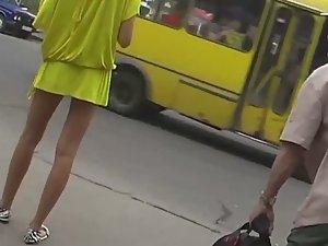 Surprise in sweet girl's upskirt