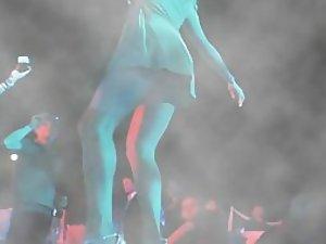 Upskirt of a dancing girl Picture 1