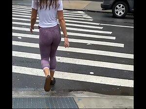 Sexiest bubble butt jiggle when she walks or just stands Picture 3