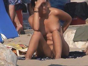 Gorgeous nudist girl and her hairy pussy Picture 1