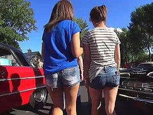 Voyeur busted by girl with a wedgie Picture 5