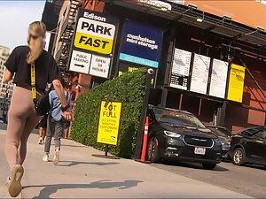 Tight but wobbly ass cheeks move in slow motion Picture 7