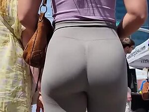 Mighty booty that does a lot of squats in the gym